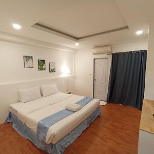 Premier King Room